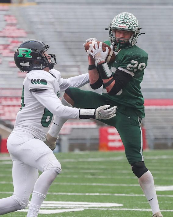 SkyCoach sideline replay - Regis HS (WI) - Sideline Insights